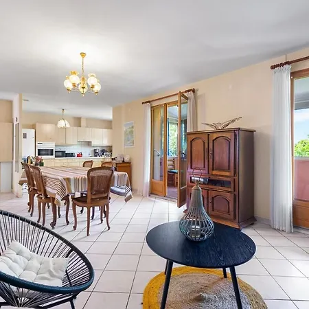 Charmante Maison Et Jardin Proche Et Commerces * La Londe-les-Maures