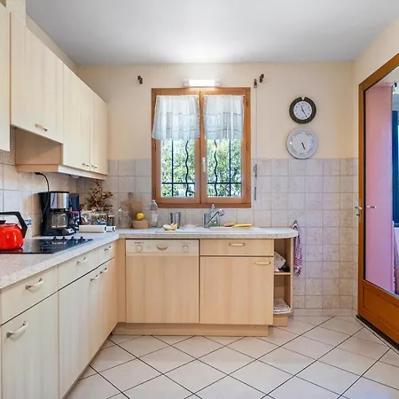 Charmante Maison Et Jardin Proche Et Commerces *